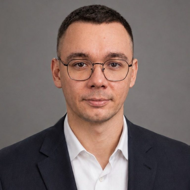 Яковченко Дмитрий Александрович — генеральный директор компании «Эталон»